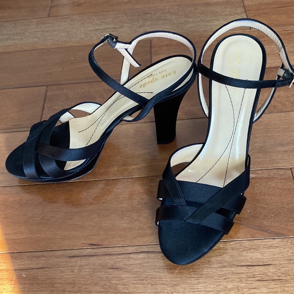 kate spade ankle strap sandal- near perfect condition! - Picture 4 of 7